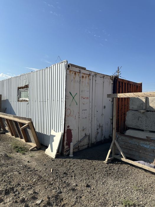 Контейнеры под магазин