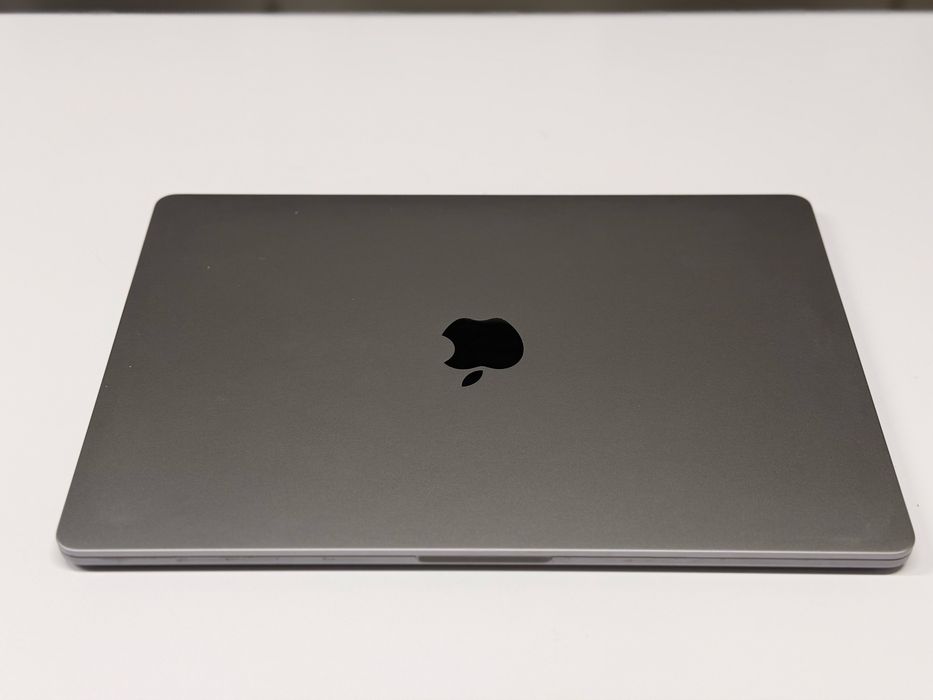MacBook Air M2 2023