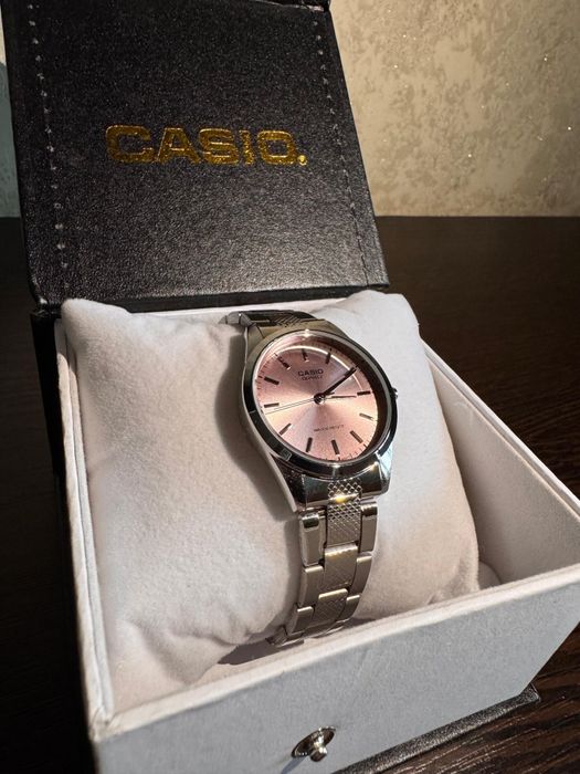 Часы Casio Quartz