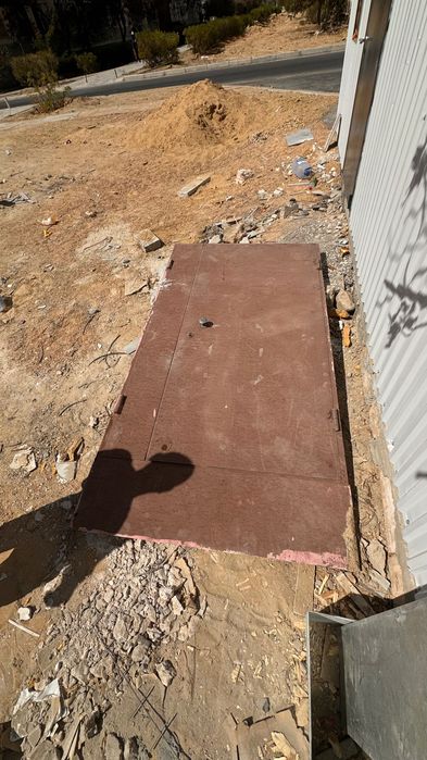 Металлическая дверь входная