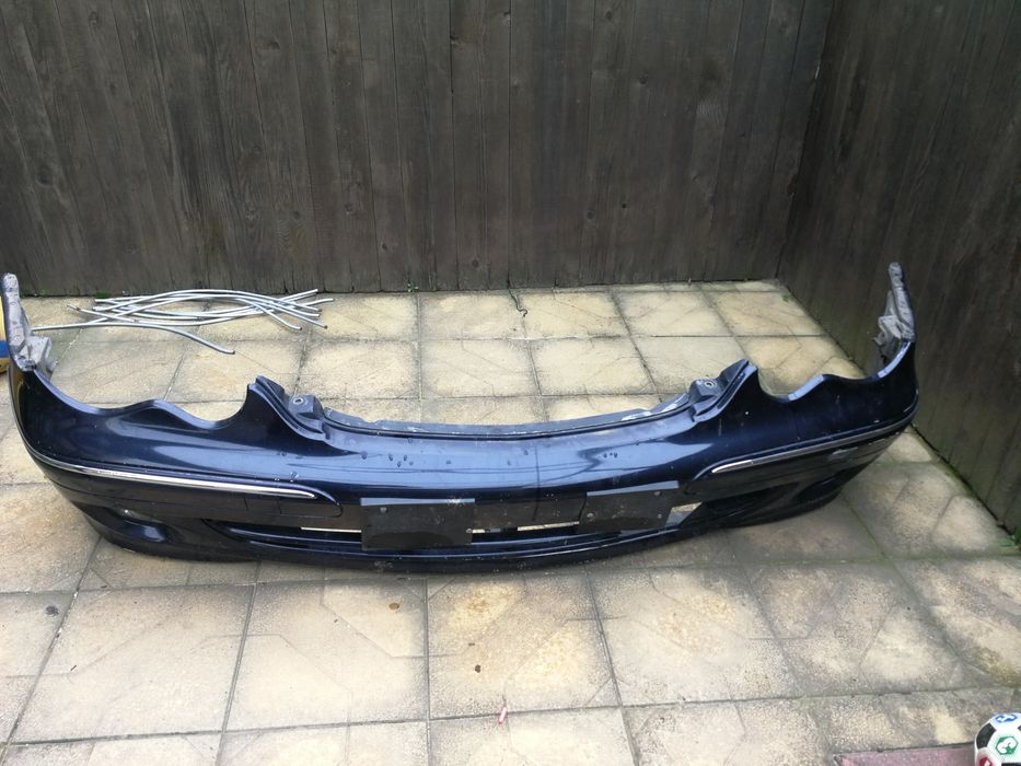 W203 останали части предна броня фейслифт