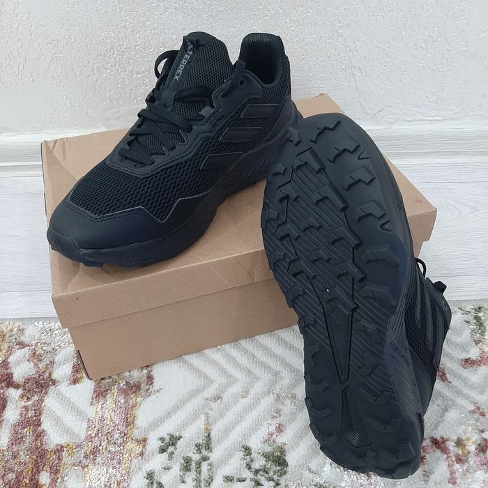 Adidas Terrex сатылады! Сыйлыққа парфюм!