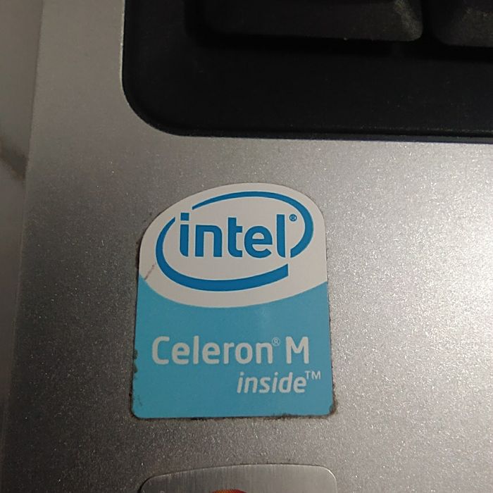 Ноутбук сатылады. Жағдайы күшті.