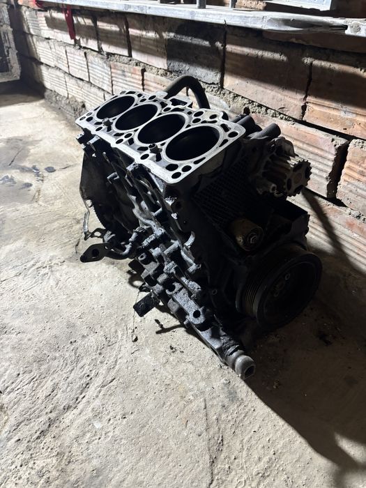 Блок от Ауди А4 Б7 2.0 TDI BLB