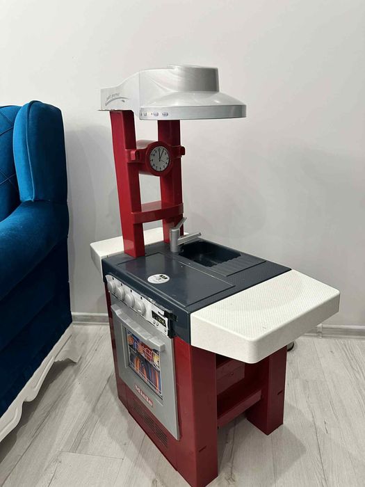 Детска Кухня Много Запазена