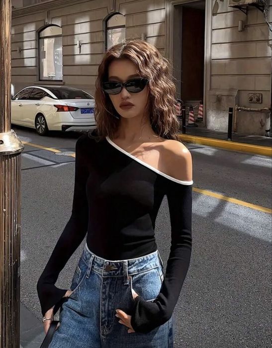 Блуза с едно рамо