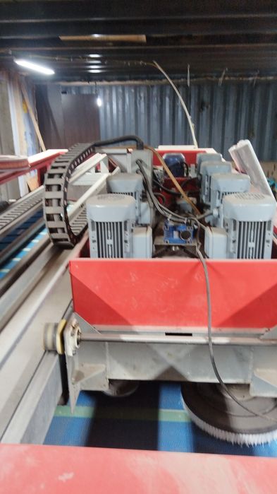 Химчиска ковров центафуга конвейер