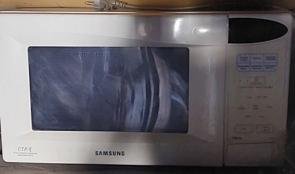Продам микроволновку б/у