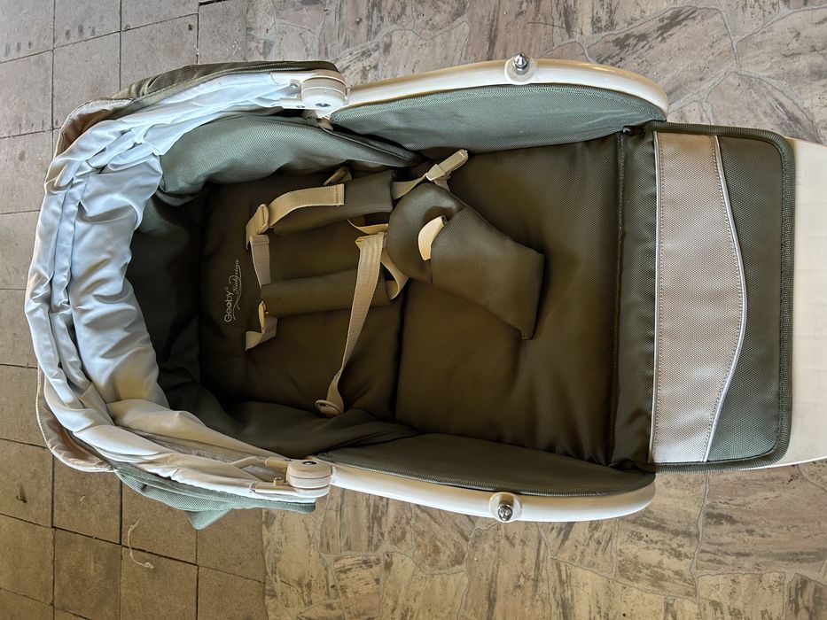 Продам кресло качалку