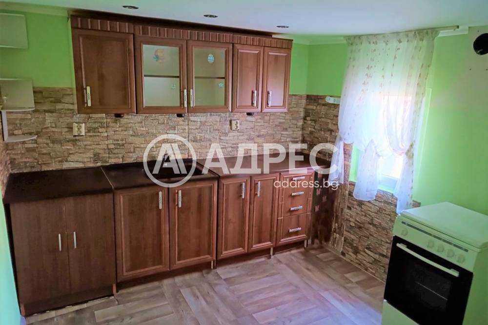 Продава се къща!