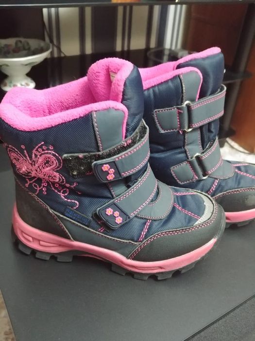 Продаю зимние ботинки на девочку