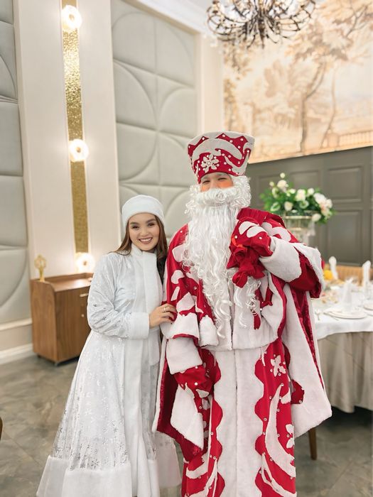 Дедмороз и Снегурочка