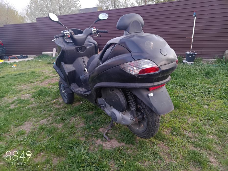 Piaggio MP3, 125 cm³