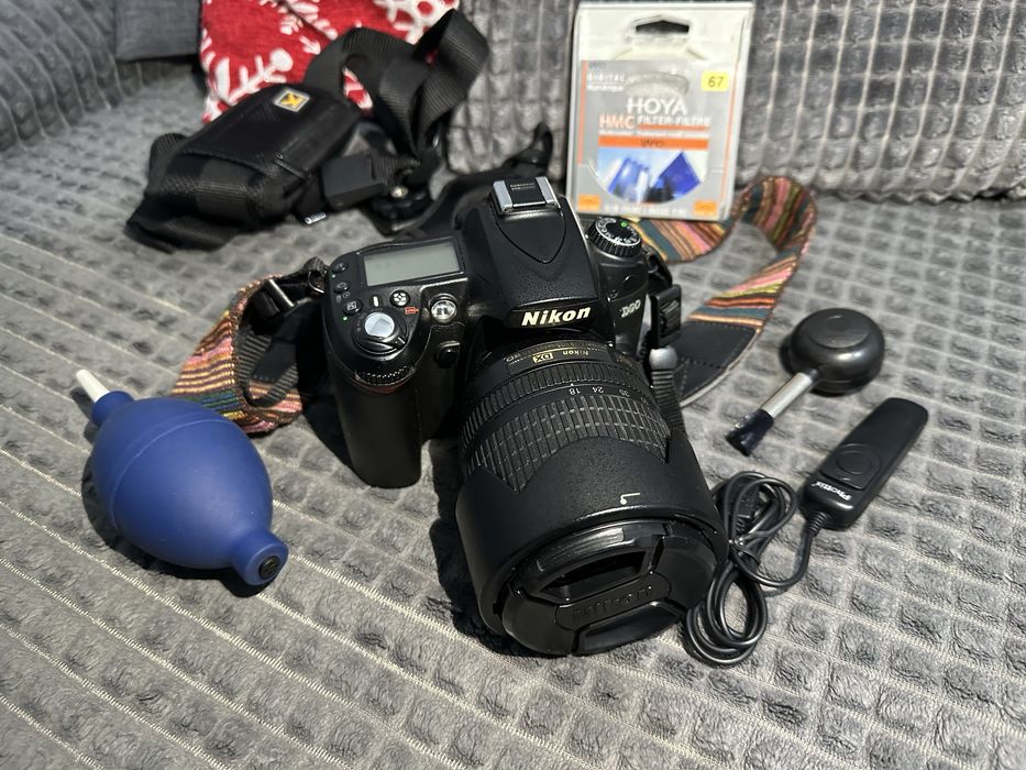 Продавам NIKON D90