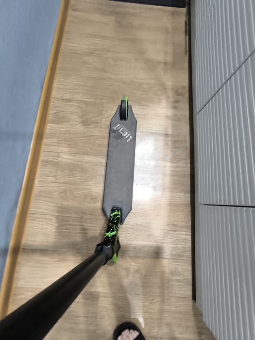 Продам трюковой самокат.