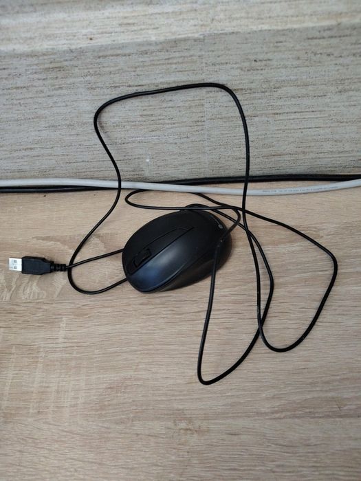Мишка за компютър switch on