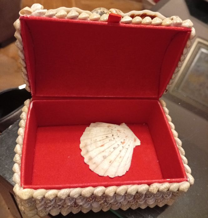 Кутийки за бижута