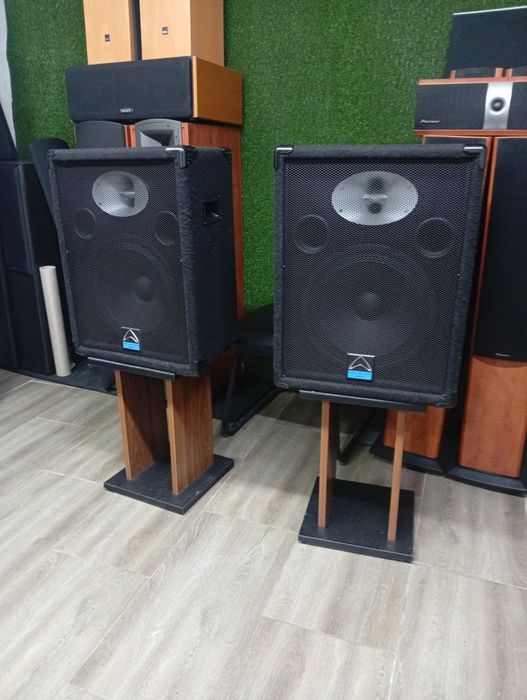 Професионални тонколони Wharfedale PRO vs-12