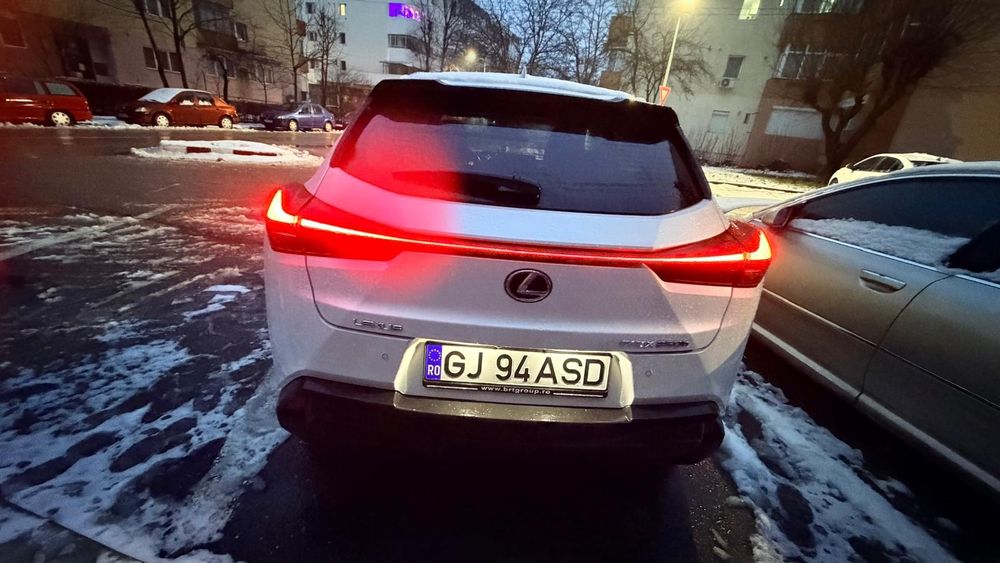 Lexus UX 250h Hybrid - 2021