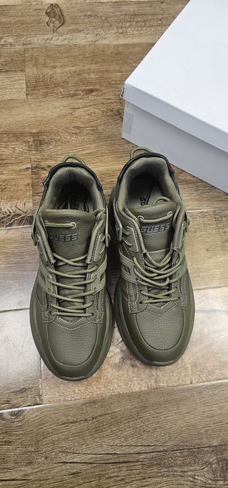 Încălțăminte Guess mărimea 41