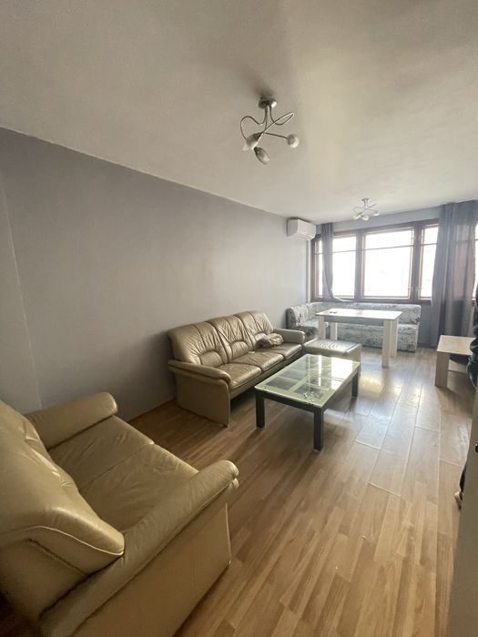 Тристаен апартамент във Възраждане, Бургас!!