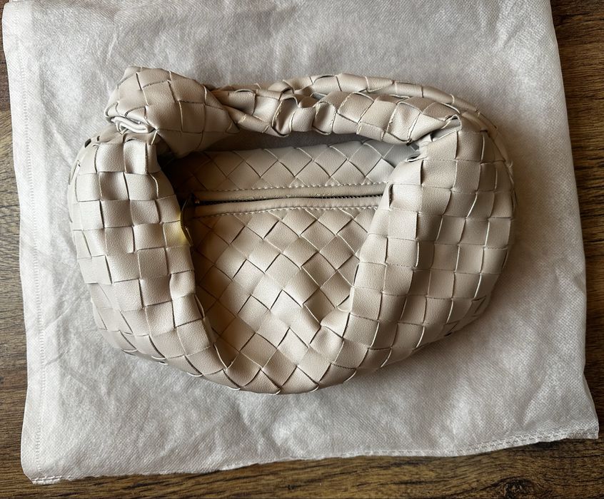 Дамска чанта естествена кожа