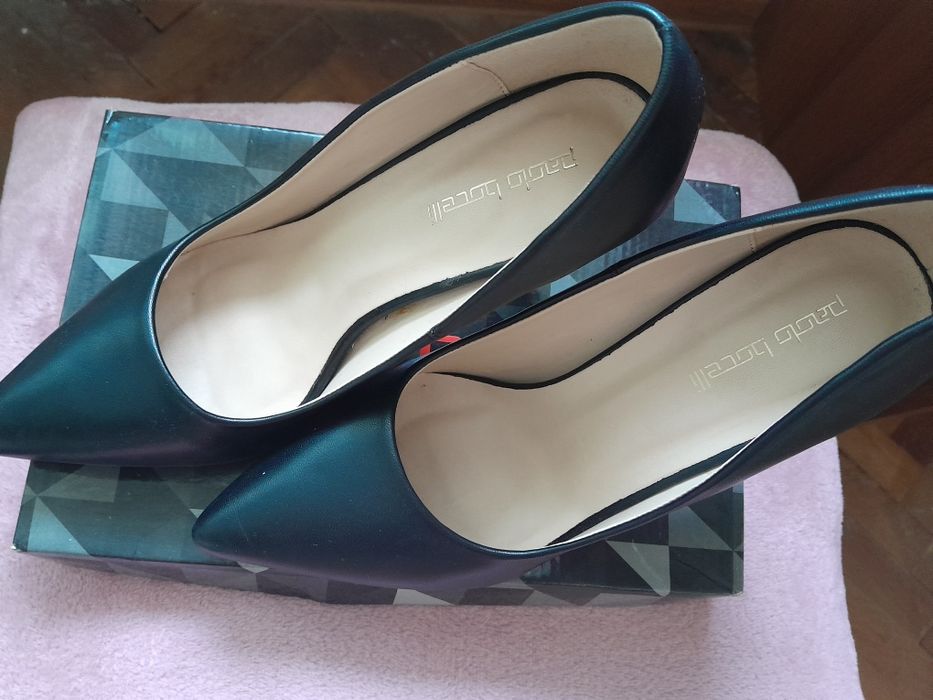 Дамски обувки с ток