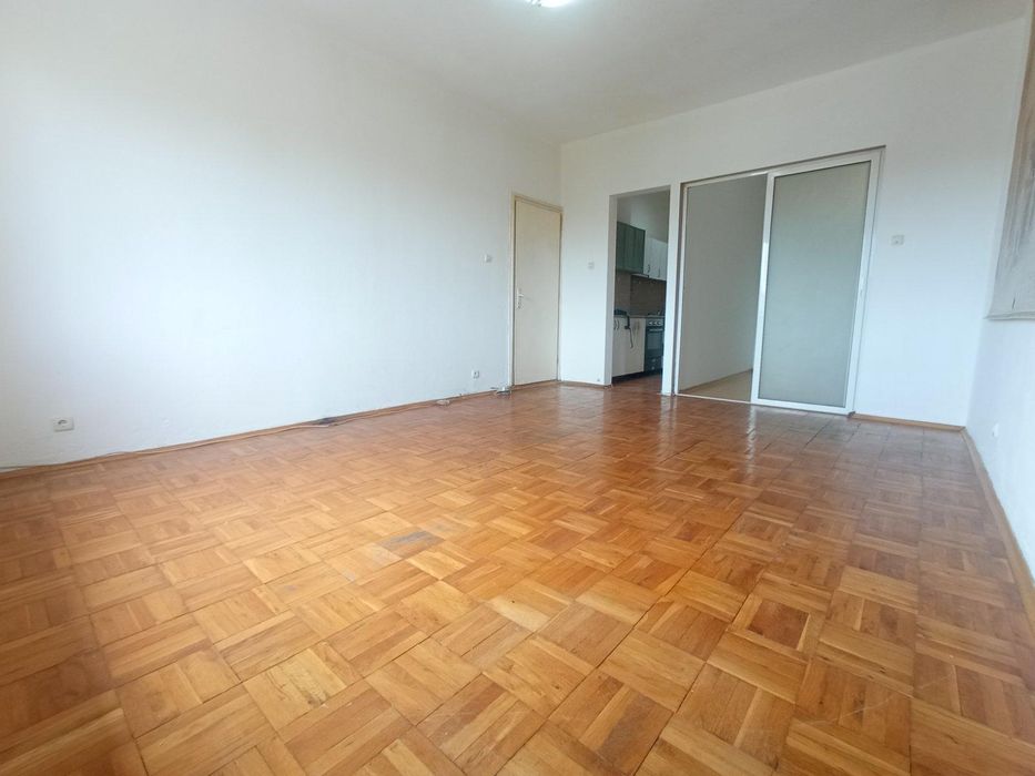 Продава се Двустаен апартамент в Бургас, Братя Миладинови - 70 кв.м за 2115 €/кв.м - Снимка #5