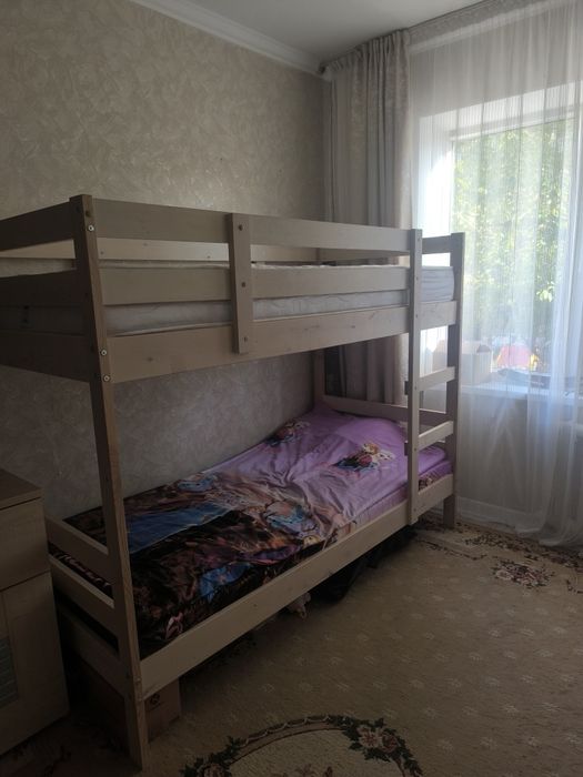 Продам двух ярусную кровать