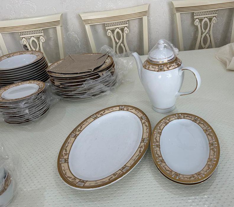 Чайный столовый сервиз
