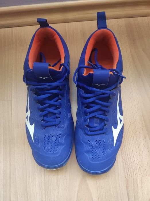 Маратонки Adidas,Mizuno,Nike