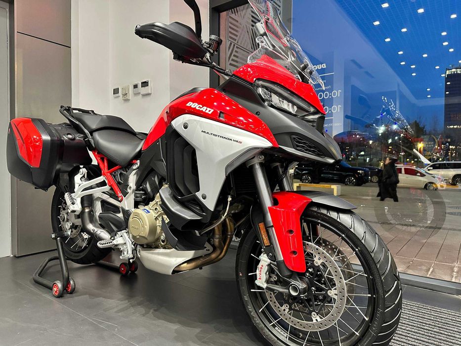 Мотоцикл Ducati Multistrada V4 S