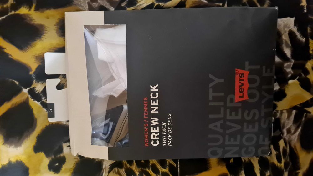 Levi's дамскa тенискa 2бр. 2XL