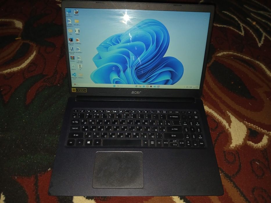 Aser noutbuk sotiladi