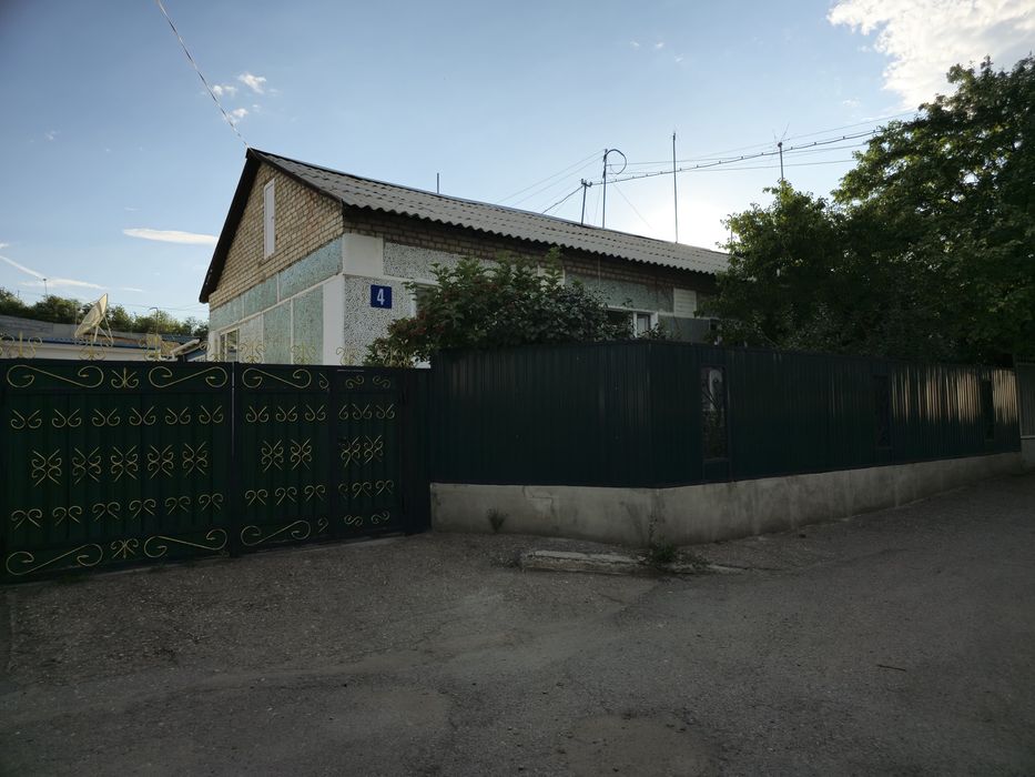 Продам дом. 55 квартал. 143 м.2