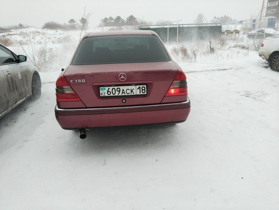 Продам мерс с 180