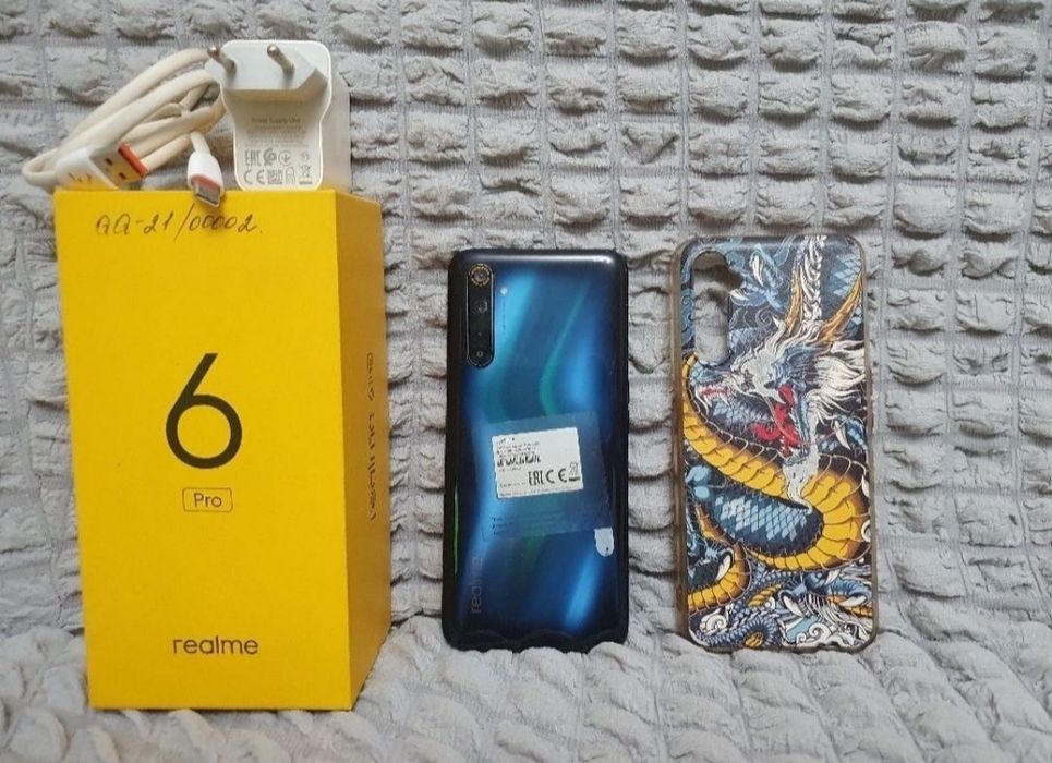 Realme 6 Pro Xotirasi 8/128GB Rangi Blue Holati yaxshi Zo'r Karobkali