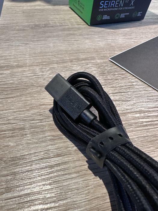 Микрофон Razer Siren V2x