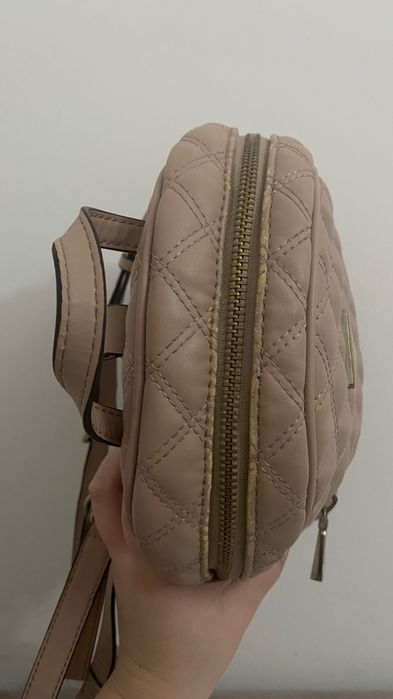дамска раница Guess