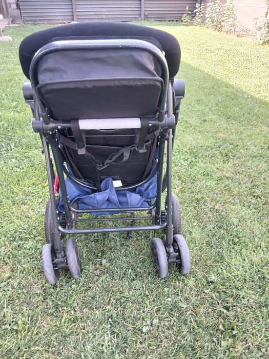 детская коляска.