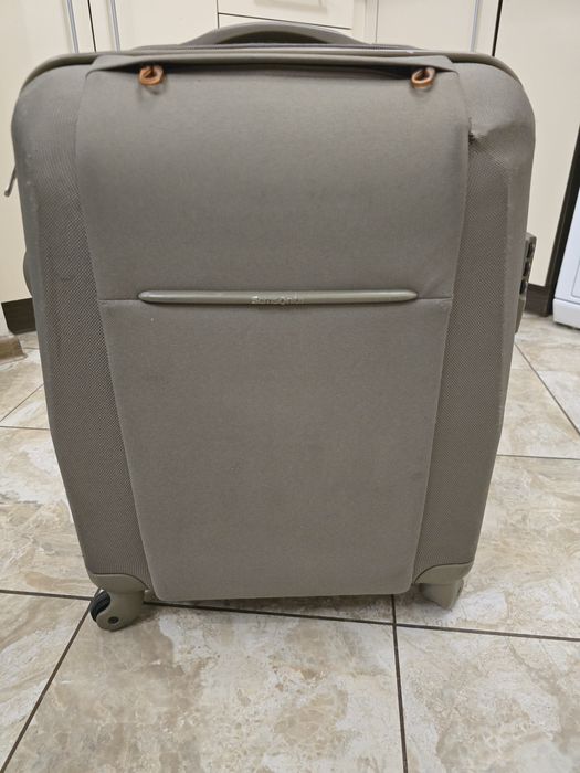Samsonite куфар.