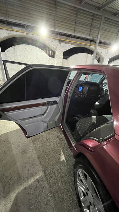 Мерседес Е220 автомат