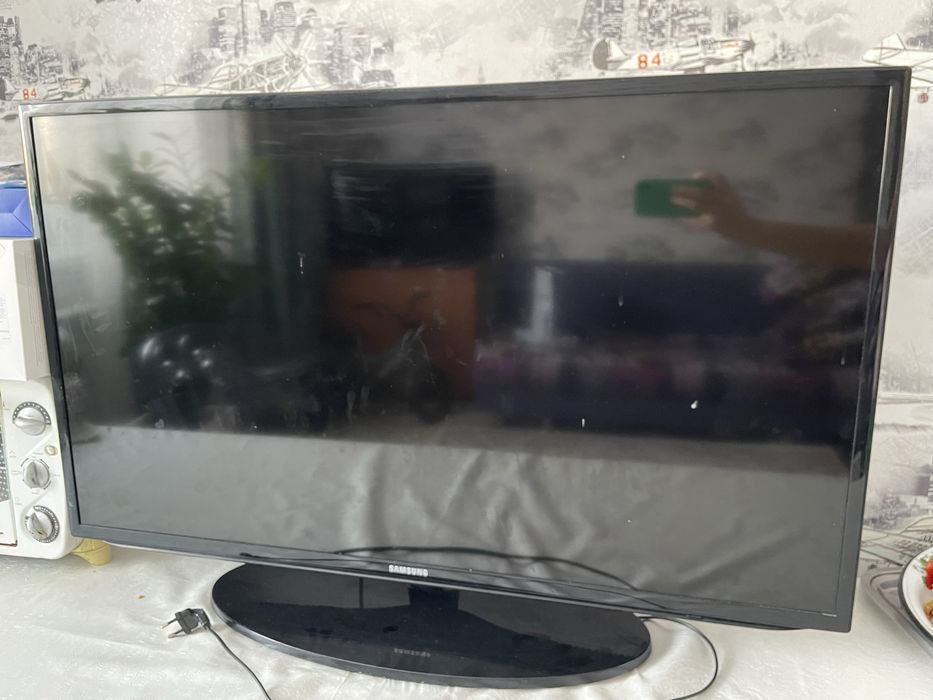 Телевизор в отличном состояний!