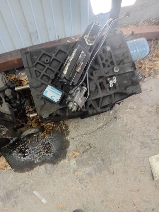 Запчасти от кпп. Рено магнум