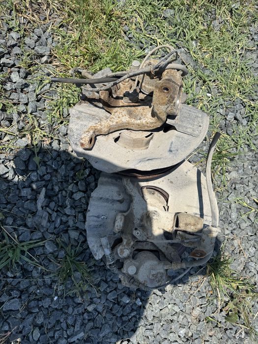 Fuzeta fata stanga dreapta  bmw e46 seria 3