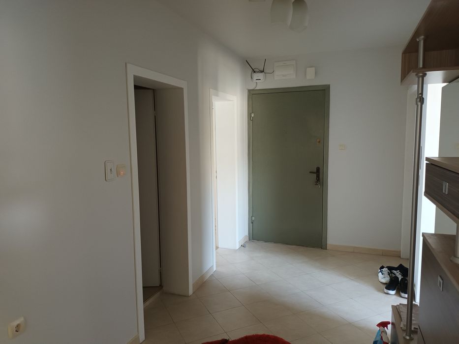 Дава се под наем Четиристаен апартамент в Силистра, Център - 106 кв.м за 280.5 € - Снимка #4