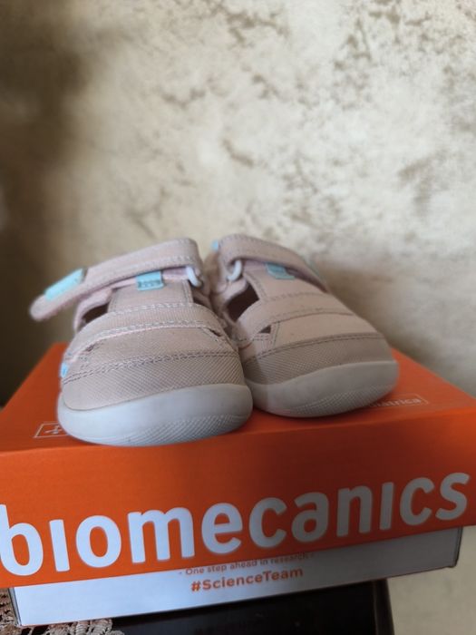 Sandale / pantofi biomecanics