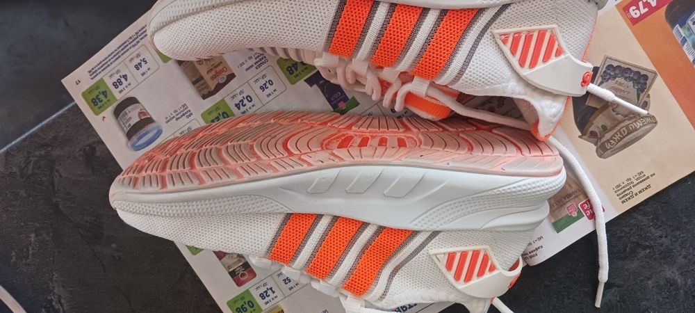 Маратонки Adidas 37 номер