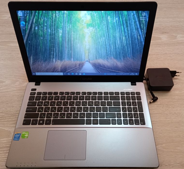 Ноутбук ASUS f550l