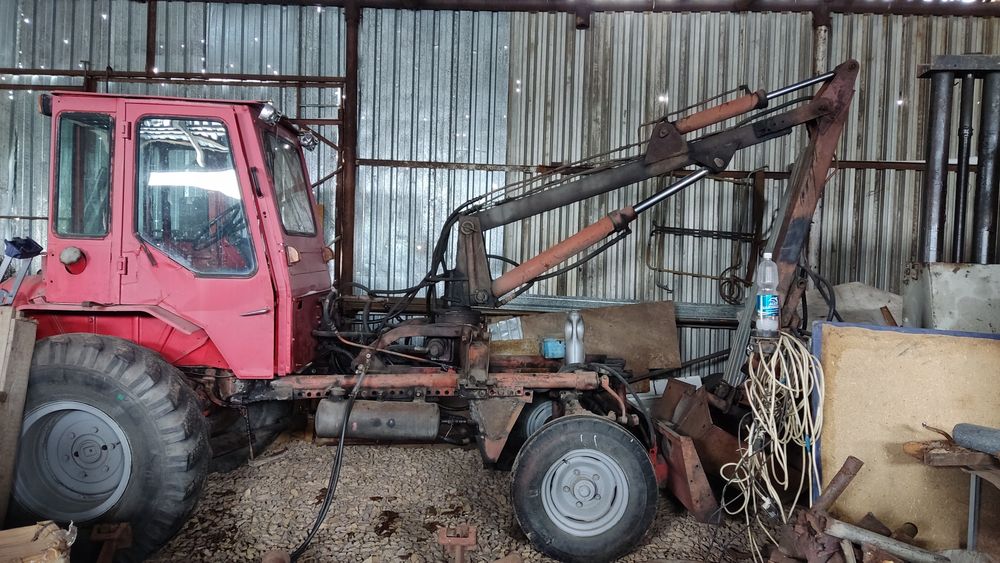 Продам Т-16. Грейфер, лопата.